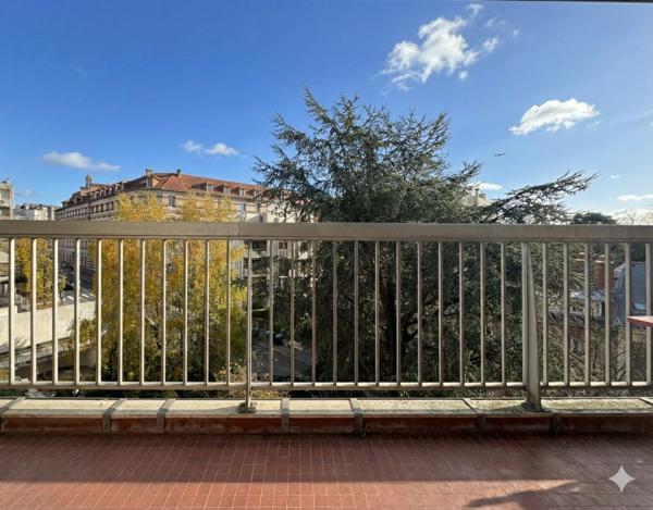 Appartement  3 pièce(s)  2 chambre(s)  83.26 m²