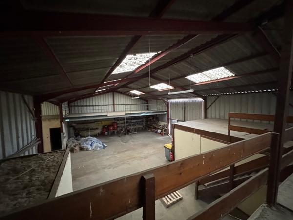 Entrepôt / local industriel