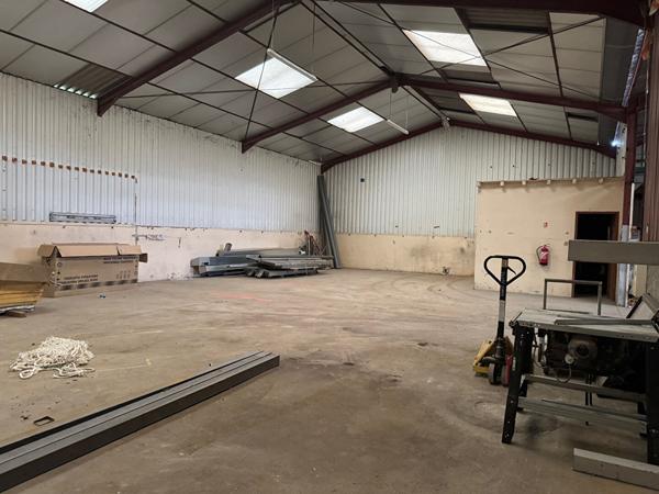 Entrepôt / local industriel