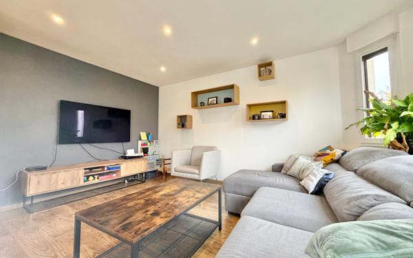 Maison à vendre    5 pièces • 169 m2 Chartres