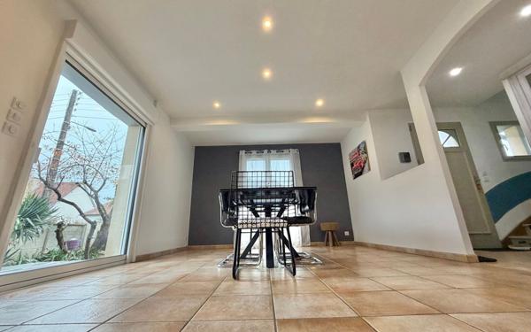 Maison à vendre    5 pièces • 169 m2 Chartres