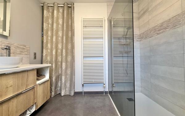 Maison à vendre    5 pièces • 169 m2 Chartres