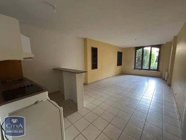 Appartement à louer 2 pièces 56.39m²