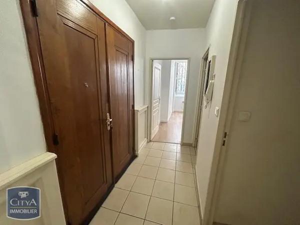 Appartement à louer 2 pièces 56.39m²