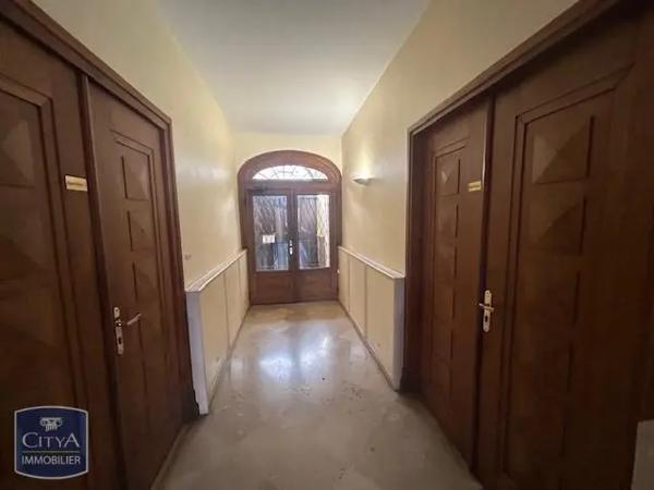 Appartement à louer 2 pièces 56.39m²
