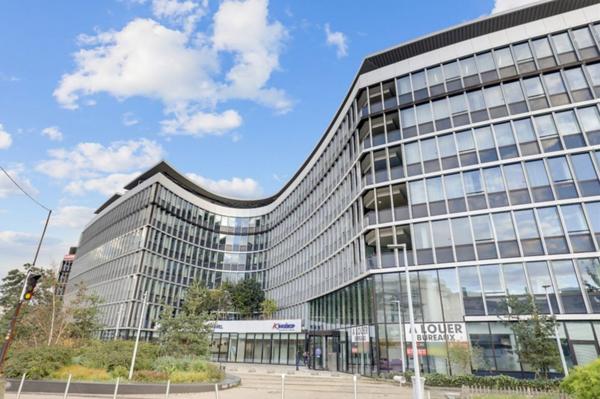 Bureaux à louer à Rueil-Malmaison immeuble énergie positive proche RER A