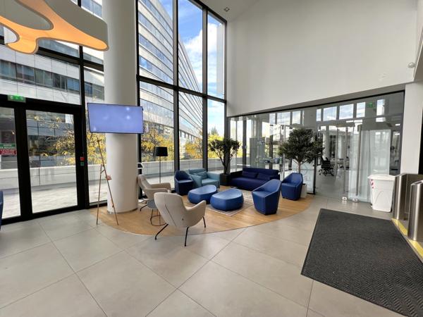 Bureaux à louer à Rueil-Malmaison immeuble énergie positive proche RER A