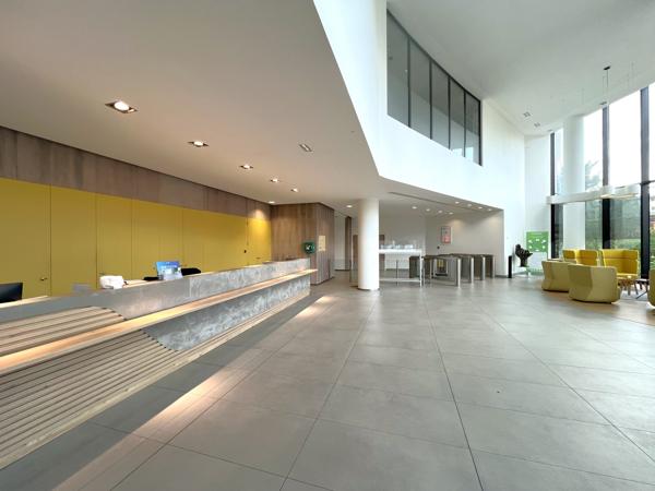 Bureaux à louer à Rueil-Malmaison immeuble énergie positive proche RER A