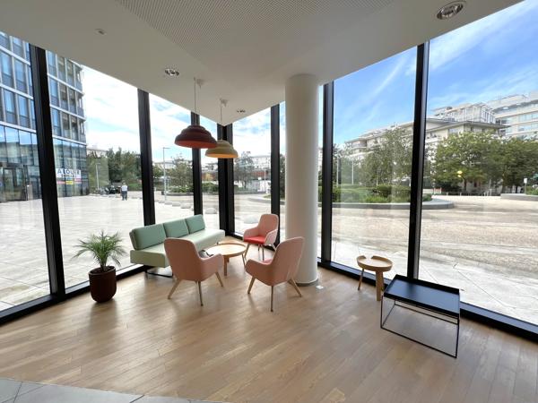 Bureaux à louer à Rueil-Malmaison immeuble énergie positive proche RER A
