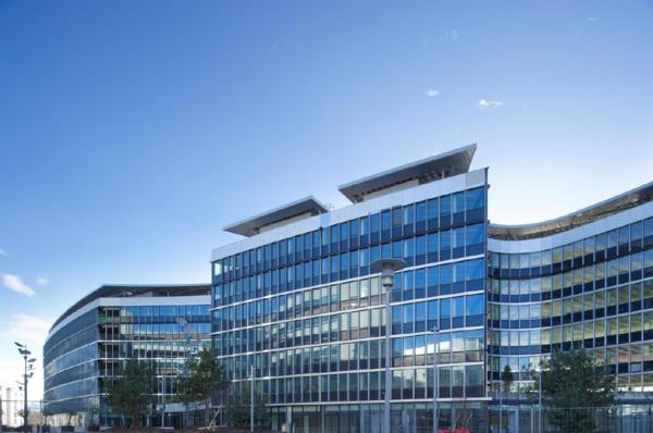 Bureaux à louer à Rueil-Malmaison immeuble énergie positive proche RER A
