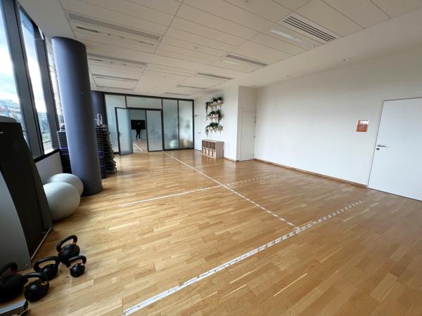 Bureaux à louer à Rueil-Malmaison immeuble énergie positive proche RER A