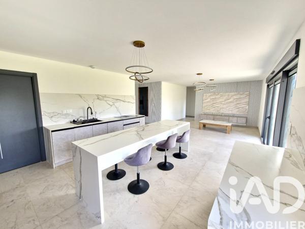 Maison à vendre 5 pièces 120 m² Châteauneuf-sur-Loire