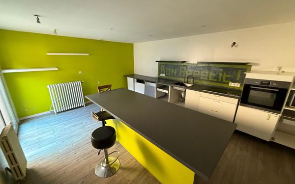 Maison à vendre    6 pièces •  Crécy-sur-Serre