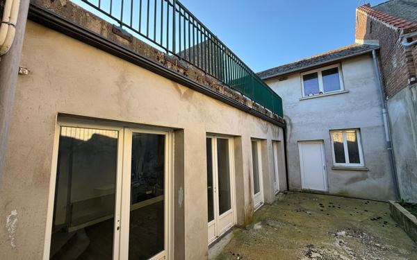 Maison à vendre    6 pièces •  Crécy-sur-Serre