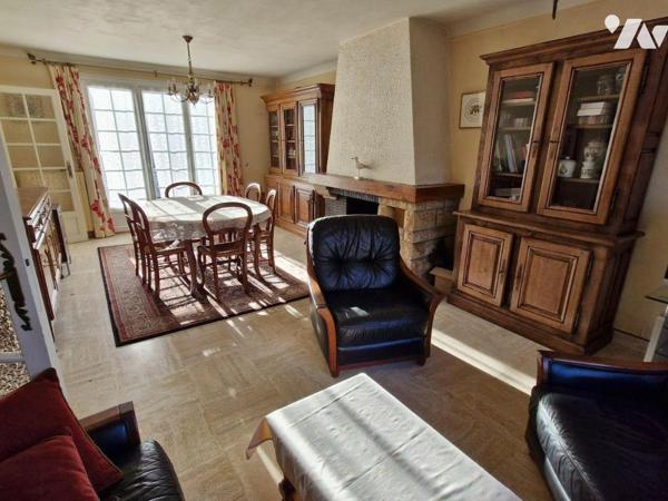 Votre office notarial vous propose à la vente en exclusivité 
Maison d'habitation individuelle...