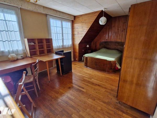 Votre office notarial vous propose à la vente en exclusivité 
Maison d'habitation individuelle...