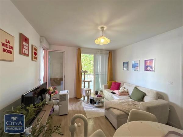 Appartement à louer 2 pièces 41.73m² Joué-lès-Tours (37300)