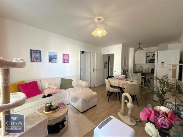 Appartement à louer 2 pièces 41.73m² Joué-lès-Tours (37300)