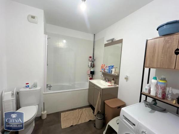 Appartement à louer 2 pièces 41.73m² Joué-lès-Tours (37300)