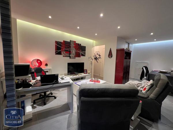 Appartement à louer 2 pièces 48.42m²