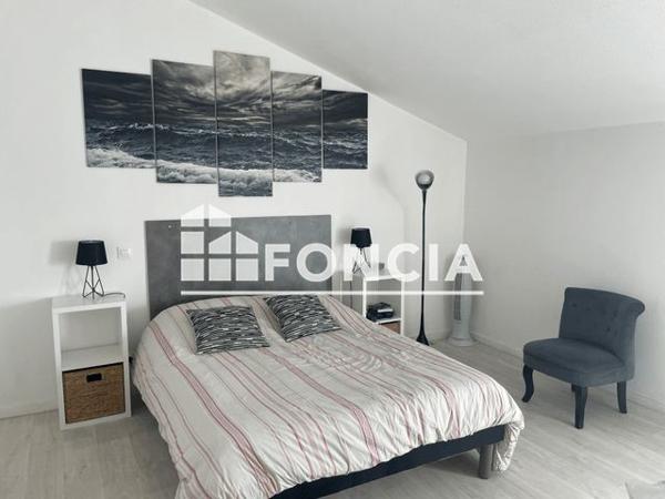 Location Appartement meublé 3 pièces 67.67 m² - RUE ANDRE GABARET La Rochelle 17000