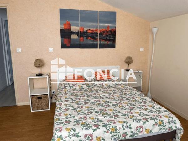 Location Appartement meublé 3 pièces 67.67 m² - RUE ANDRE GABARET La Rochelle 17000