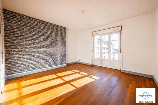 Appartement à louer 3 pièces DIJON (21), secteur allées du Parc, avec balcon, cave et grenier