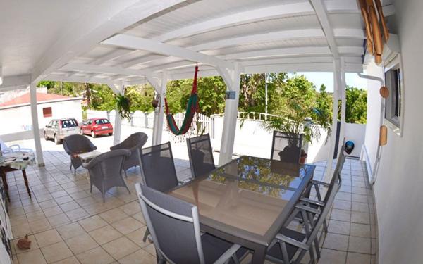 Appartement à vendre    4 pièces •  Le Gosier