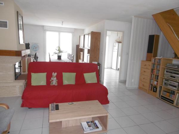 Pavillon plain-pied 2013.1 ch. garage. terrain de 400 m2