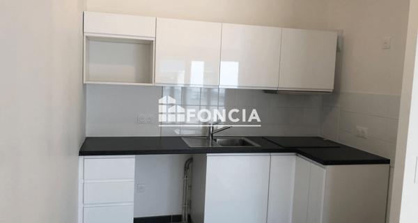 Location Appartement 2 pièces 52.16 m² - Sèvres 92310