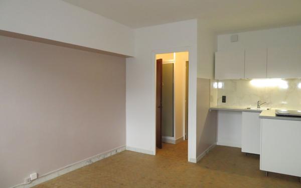 Appartement à louer    1 pièce • 22,50 m2 Sèvres