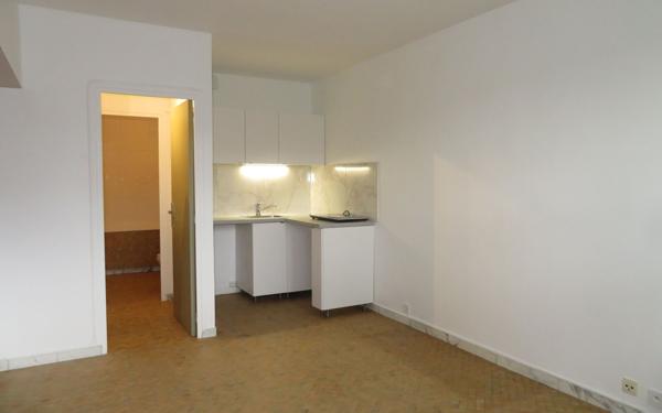 Appartement à louer    1 pièce • 22,50 m2 Sèvres