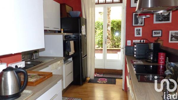 Appartement 4 pièces de 99 m² à Eaux-Bonnes (64440)