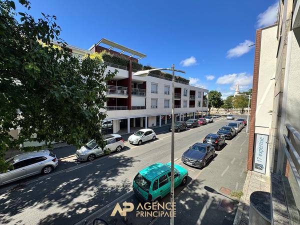 Appartement 116 m² - 3 chambres - 2 terrasses - garage - La Rochelle Médiathèque 762 850 € **  - Référence  MRJH754D1