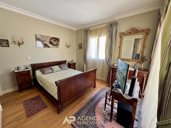 Appartement 116 m² - 3 chambres - 2 terrasses - garage - La Rochelle Médiathèque 762 850 € **  - Référence  MRJH754D1