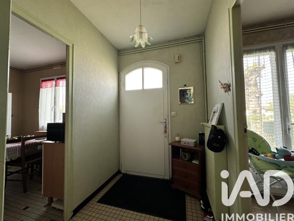 Maison à vendre 4 pièces 78 m² Sauzé-Vaussais