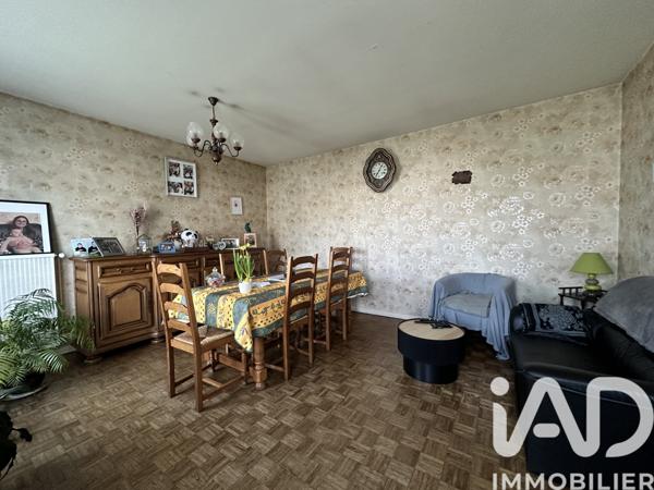 Maison à vendre 4 pièces 78 m² Sauzé-Vaussais