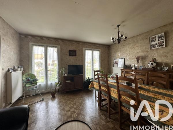 Maison à vendre 4 pièces 78 m² Sauzé-Vaussais