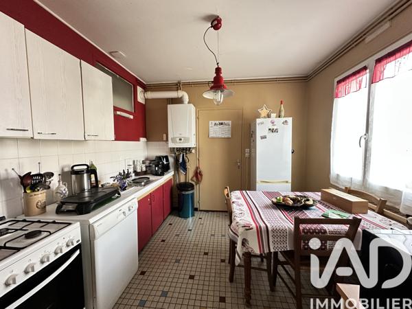 Maison à vendre 4 pièces 78 m² Sauzé-Vaussais
