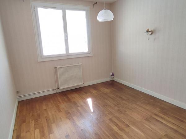 Maison Pouzauges, 4 chambres, 91m²