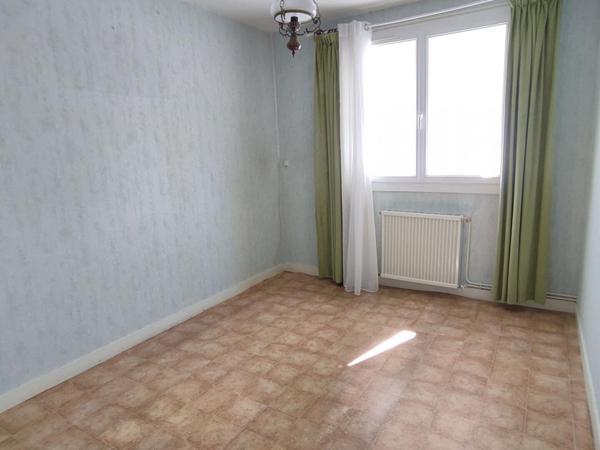 Maison Pouzauges, 4 chambres, 91m²