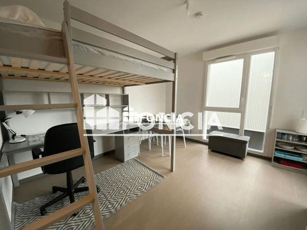 Location Studio meublé 19.45 m² - 20 RUE ALFRED KASTLER La Rochelle 17000