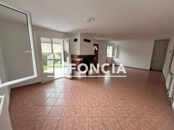 Location Maison 4 pièces 88 m² - 28 Lotissement La Cigalière Maubec 38300