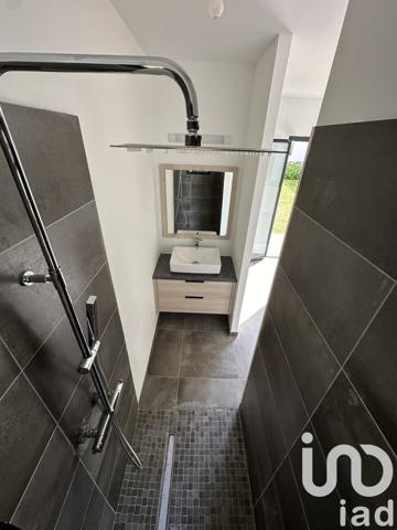 Maison 4 pièces de 121 m² à Saint-Leu (97436)