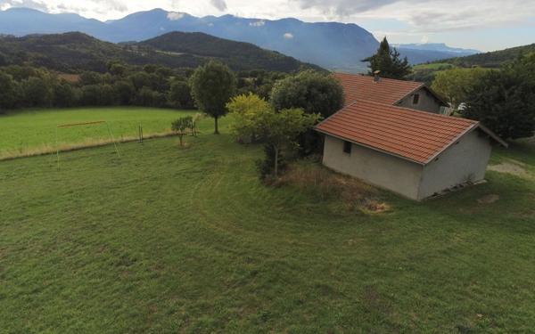 Maison à vendre    4 pièces • 76,80 m2 Vitrolles