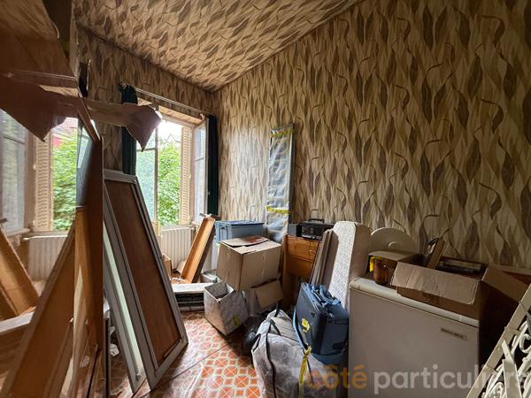 Vente
                Maison90,53 m² - 5 Pièces -
                    SAINT AMAND MONTROND (18200)