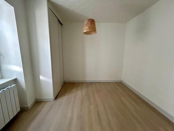 T2 place de la liberté - 40m2 - Clermont-Province T2 place de la liberté – 40m2