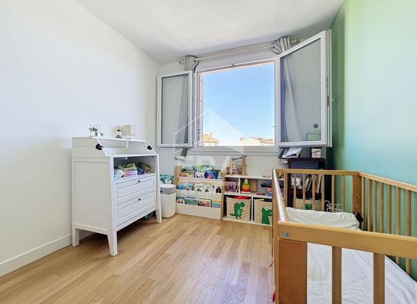 Appartement Villeurbanne 3 pièce(s) 60.31 m2
