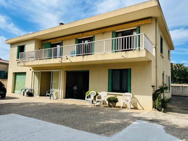 Maison spacieuse avec T2 indépendant et 2 garages