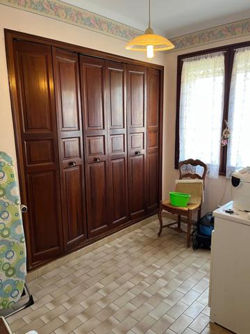 Maison spacieuse avec T2 indépendant et 2 garages